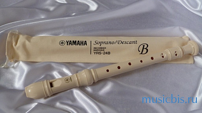 Блок-флейта Yamaha YRS-24B, барочная система, корпус пластик